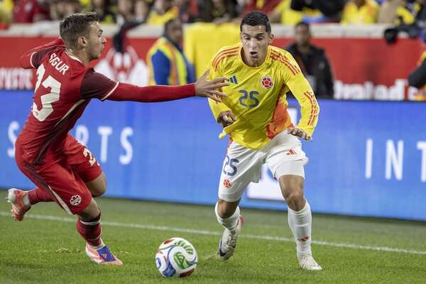 Colombia empata contra rocosa Canadá - Fútbol Internacional - ABC Color