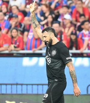 Lucas Pratto acusa de mala praxis al cuerpo médico de Olimpia por el manejo de una lesión - Olimpia - ABC Color