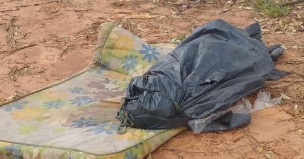 La Nación / Hallan cadáver envuelto en carpa en camino vecinal de la región de frontera