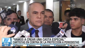 Postergan proyecto que busca proteger a periodistas. Cartistas están en contra