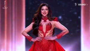 Popular / (VIDEO) ¡Un fuego! ¡Mirá cómo fue el desfile en traje de gala de ñande Miss Grand!