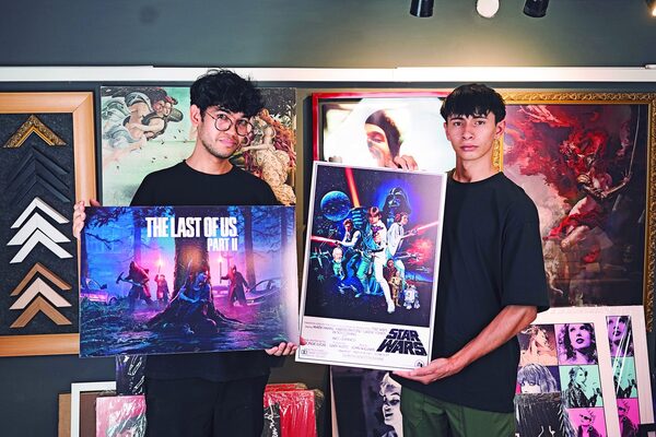 Póster Shop Paraguay: Personaliza tus Afiches de Películas