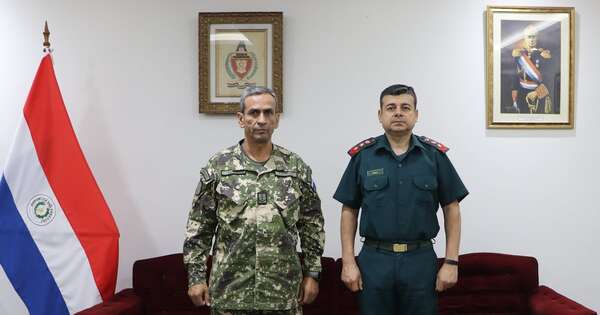 La Nación / Asumió el nuevo comandante del Regimiento Escolta Presidencial
