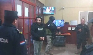 Juez ratifica que hijo de Lalo Gomes quede recluido en Emboscada tras vincularse con crimen de Pecci – Prensa 5