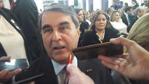 Franco: «Peña tiene todas las atribuciones de viajar, pero no hay resultados»