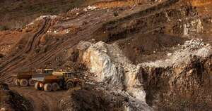 La Nación / China pugna “contra el mundo” por el control de tierras raras, critica Bessent