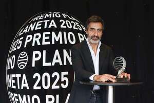 El Premio Planeta recompensa al mediático escritor español Juan del Val  - Literatura - ABC Color