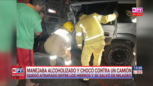 Manejaba alcoholizado y chocó contra un camión