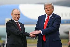 Tras dos horas de conversación telefónica, Trump y Putin acuerdan nueva cumbre - Mundo - ABC Color