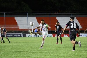 Versus / General Caballero "se embarra" ante Tembetary y puede descender esta fecha