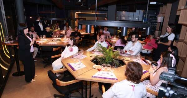 La Nación / Una cata de vinos realizó Santa Clara Medicina Prepaga