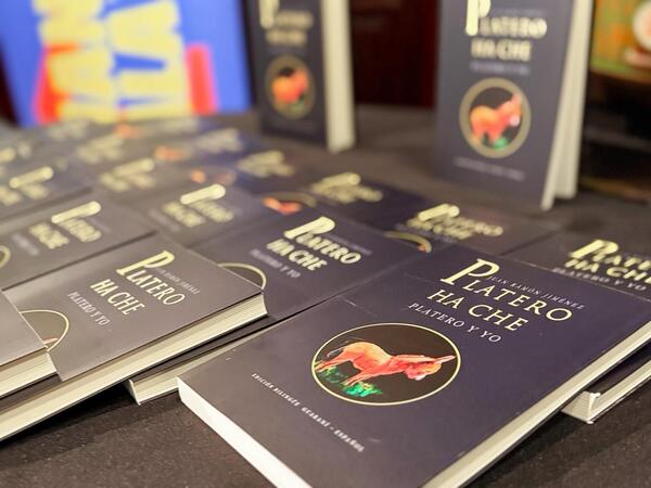 Paraguay y España estrechan lazos con la edición bilingüe de "Platero y yo"