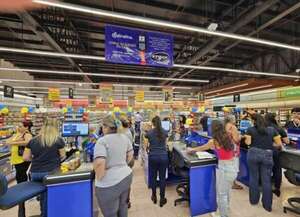 Conacom abrió dos sumarios que afectan a cadena de supermercados - Economía - ABC Color