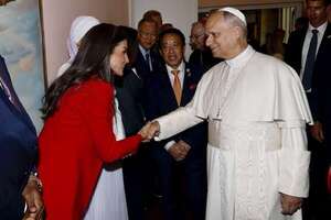 La reina Letizia se reencontró con el papa León XIV en el Día Mundial de la Alimentación - Gente - ABC Color