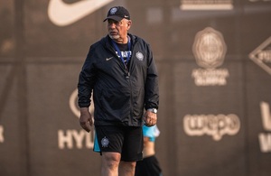 Éver Hugo Almeida aclara: "No es línea de 3, es línea de 5"