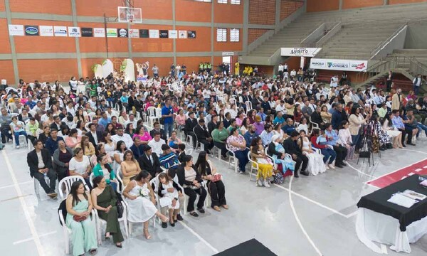 Un “sí, quiero” masivo en Coronel Oviedo: 104 parejas formalizaron su amor – Prensa 5