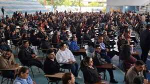 Gremio denuncia maltrato a docentes en el examen escrito en Concepción