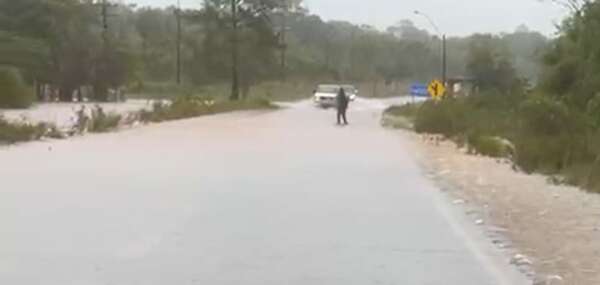 Video: Ruta D022 cortada en dos sectores por desborde de arroyos - Nacionales - ABC Color