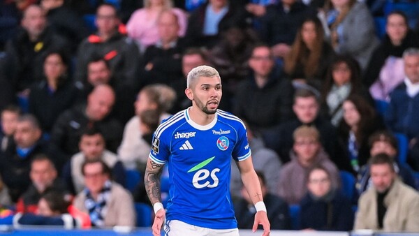 Julio Enciso, titular frente al PSG