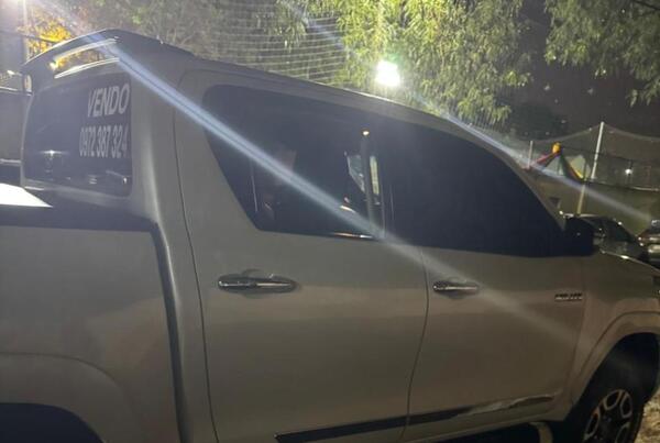 Tortoleros vaciaron camioneta de un comisario retirado •