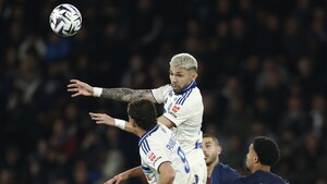 El PSG sobrevive a la voracidad de Julio Enciso y del Estrasburgo
