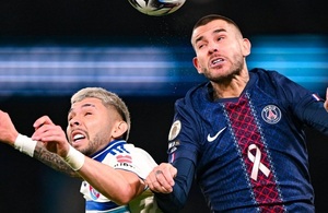 Julio Enciso debutó como titular en Racing de Estrasburgo, que sobre el final cedió el empate y el liderato al PSG
