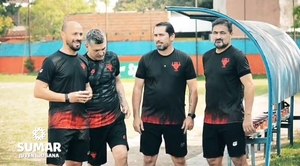 Lanzan «Sumar Juventud Sana»: Ex mundialistas albirrojos “a la cancha” contra las drogas