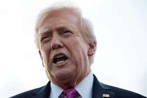 Trump dice que Maduro ofreció “de todo” para evitar escalada y anuncia ataque contra submarino - Mundo - ABC Color