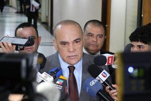"Bachi" asegura que el Senado se ratificará en su versión de Datos Personales