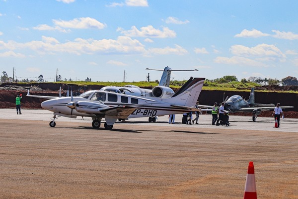 Más de 30 jóvenes de Itapúa iniciarán el curso de Piloto Privado de Avión