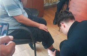 Instalan la primera tobillera electrónica en San Pedro