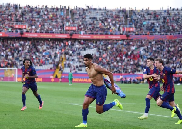 Versus / Ronald Araújo salva 'in extremis' al Barcelona de una crisis