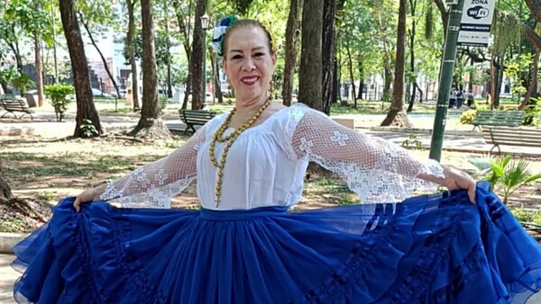Los sueños no tienen límites: Gladys Torres se hizo bailarina a los 66 años