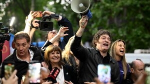 Milei busca votos para comicios que marcarán su gobierno