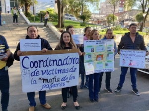 Caso "mafia de los pagarés": víctimas denuncian amenazas de abogados