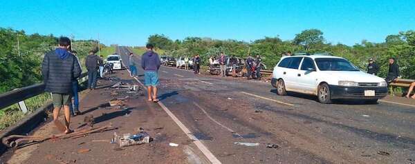 Choque de vehículos dejó como saldo un fallecido y un herido en Yrybucuá - Nacionales - ABC Color