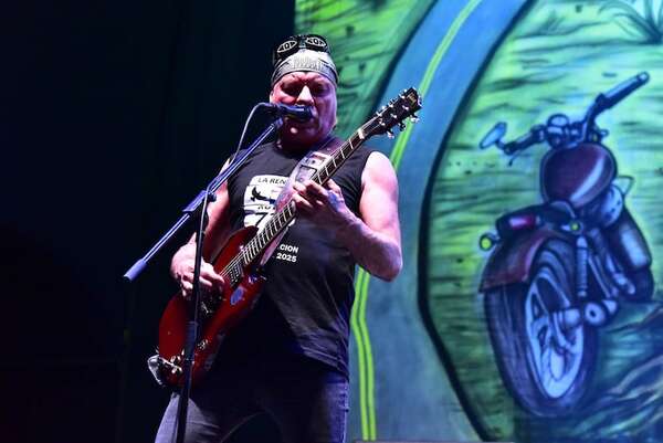 La Renga entrega una fuerza arrolladora de rock en el Puerto de Asunción - Música - ABC Color