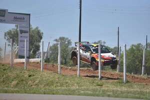 Transchaco Rally 2025: La “pole” es de Gustavo Saba, quien recupera el lugar de privilegio en el autódromo.  - ABC Motor - ABC Color