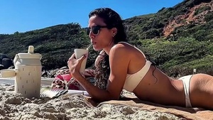 ¡El bikinazo de Fio Migliore dejó jurujái al rollo!