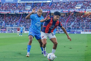 Emotiva paridad en el Superclásico