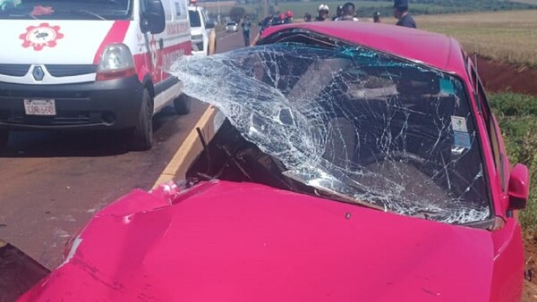 Choque deja una pareja fallecida y una familia herida sobre la ruta PY06 en Santa Rita