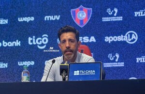 Versus / Bava, entre la amargura de no poder ganar el clásico pero con la ilusión del título