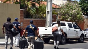 Mafia de pagarés sigue amenazando: “Quiero seguir la batalla, pero viva”