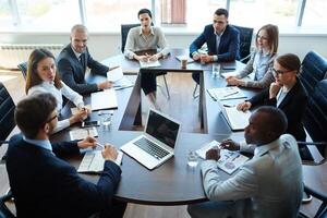 Paraguay mantiene el menor costo laboral no salarial de la región, una ventaja, pero con desafíos