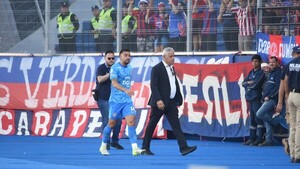 Paredes hipotecó el buen momento en el superclásico