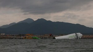 tragedia en Hong Kong: un Boeing 747 de carga se salió de control y terminó en el mar