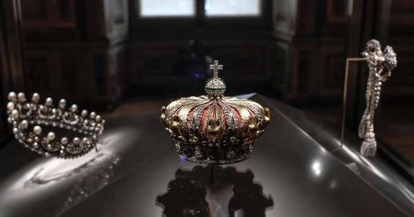 Diario HOY | Ocho joyas de la era napoleónica fueron robadas del museo del Louvre