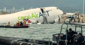 Tragedia en Hong Kong: dos muertos tras accidente de avión de carga en el aeropuerto - Mundo - ABC Color