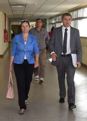 UNA no te calles: jueza rechaza salidas transitorias de la “comepapeles” - Nacionales - ABC Color