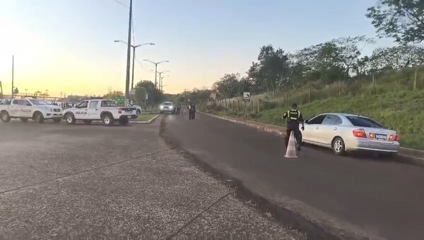 Incautan ocho motocicletas en operativo contra polución sonora y maniobras peligrosas en Encarnación